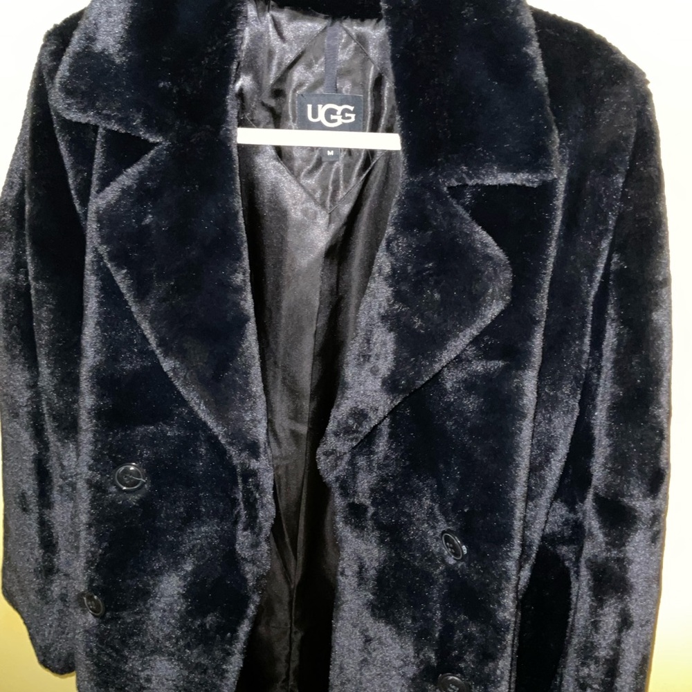 UGG Midnight Black Plush Robe - Picture 7 of 8